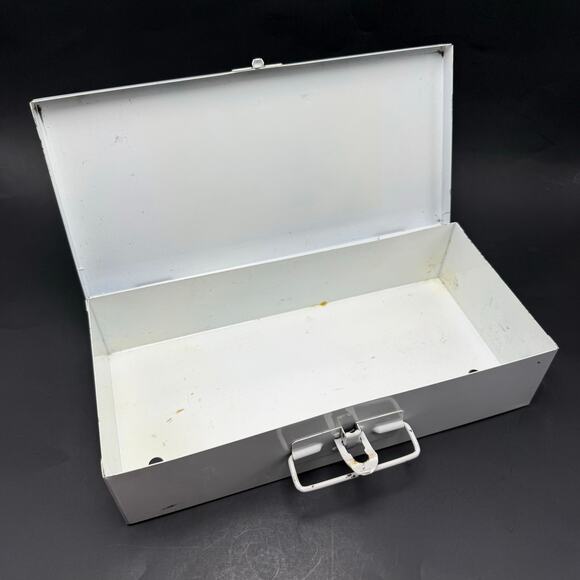 Vintage Metal Box First Aid Kit White Green Welshgard Wall Mount Retro Decor - Picture 7 of 9